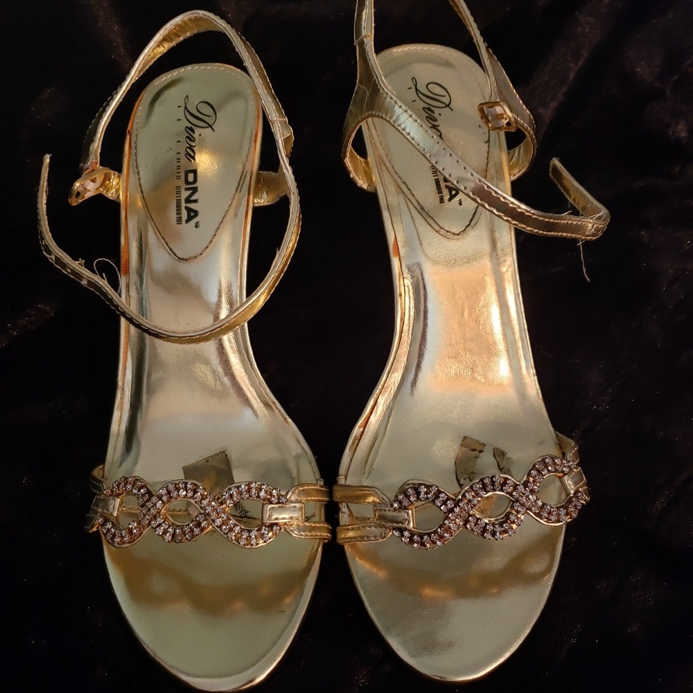 Ladies shoes